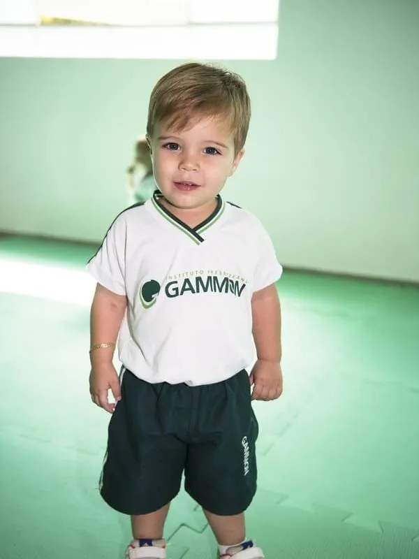 Alunos no parquinho do Gammon